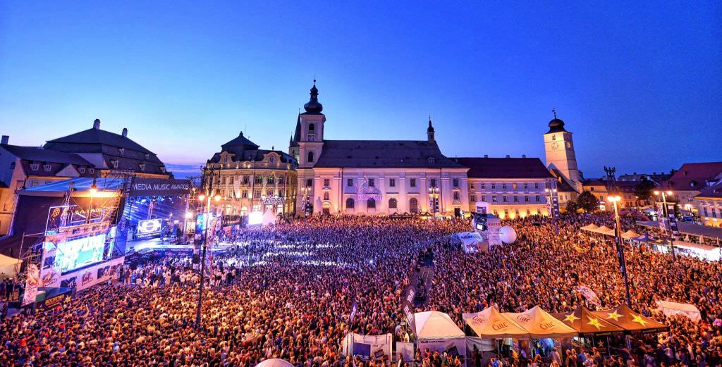 video foto spectacol total la media music awards sibiu 2014. uite ce momente hot nu s-au văzut la tv!