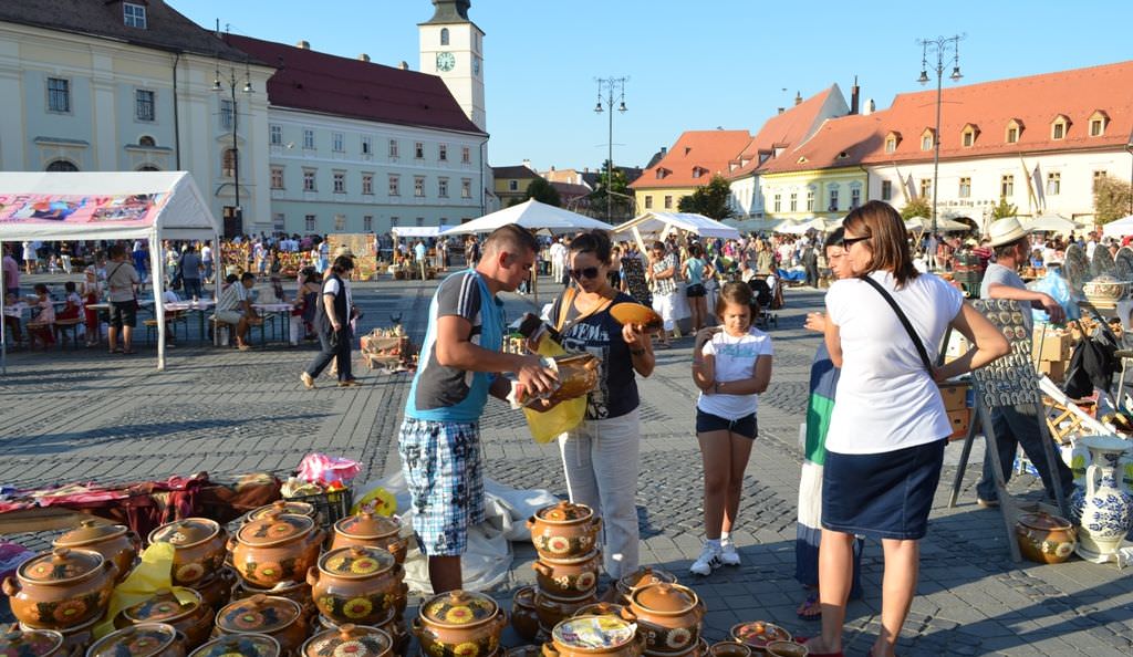 olarii se întorc în piața mare a sibiului