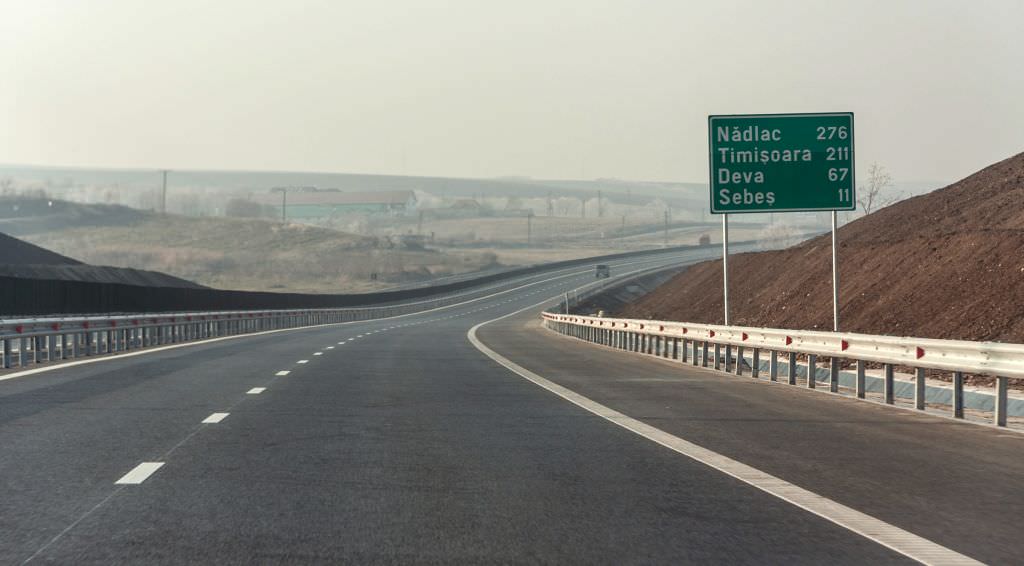 video au apărut primele gropi pe autostrada sibiu – orăștie, în zona săliște