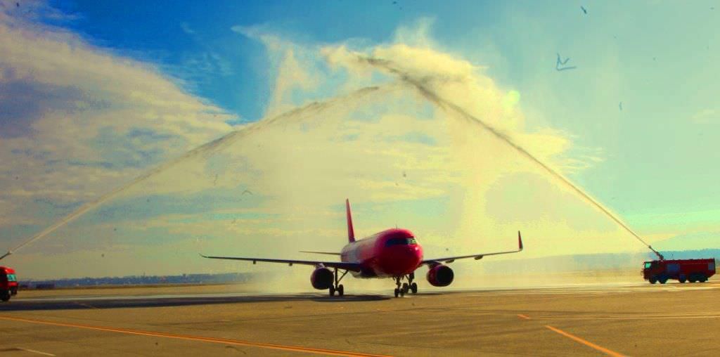 video foto wizz air a făcut ”botezul” oficial pentru cursa dortmund - sibiu