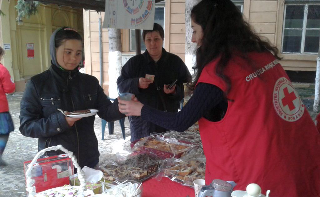 vintage bazar, sâmbătă la crucea roșie sibiu