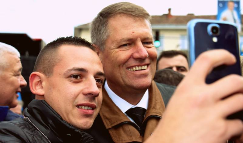 iohannis sparge toate topurile pe facebook!