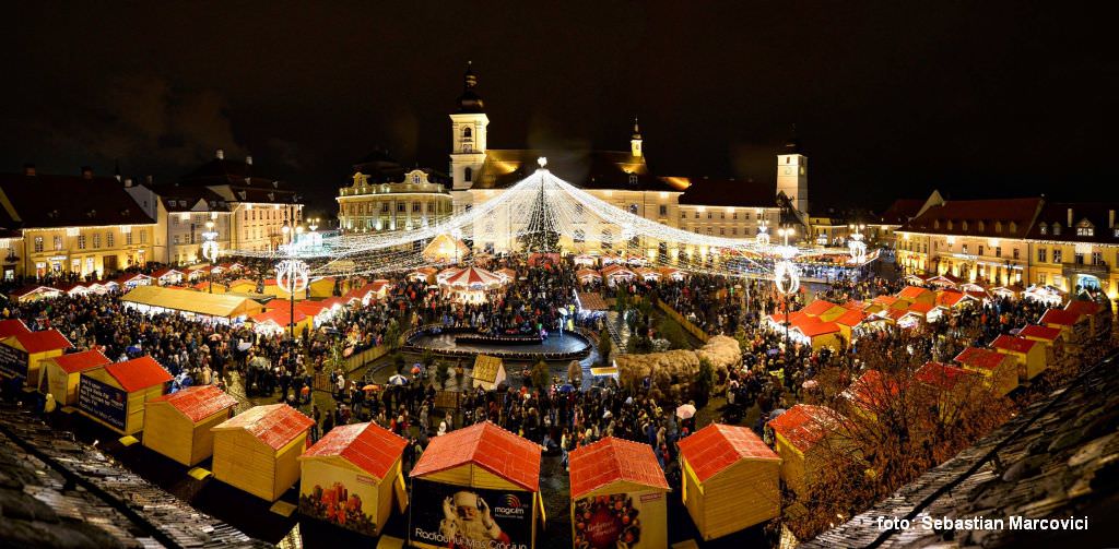 ora de sibiu live: s-a aprins iluminatul festiv din piața mare! super concert cu bănică la târgul de crăciun!