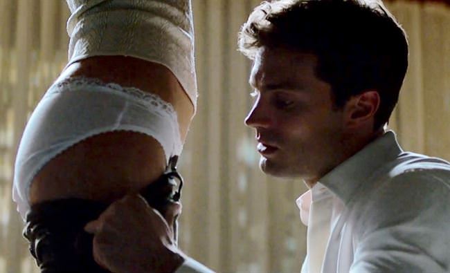 VEZI noul trailer la EROTICUL "50 Shades of Grey" !