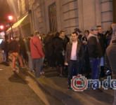 VOT ÎN DIASPORA: Peste 3.000 de români la coadă la Paris! Peste 2.000 de oameni la Viena! (VIDEO FOTO)