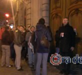 VOT ÎN DIASPORA: Peste 3.000 de români la coadă la Paris! Peste 2.000 de oameni la Viena! (VIDEO FOTO)