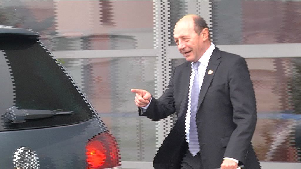 băsescu vrea din nou la cârmă - candidează la primăria bucurești