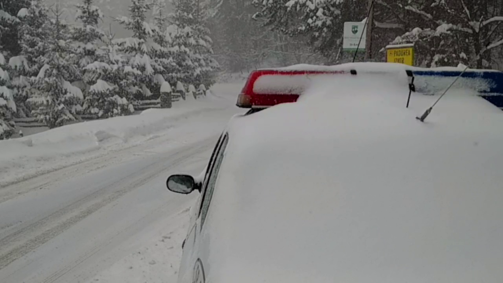 se întoarce iarna. meteorologii prognozează ninsori!