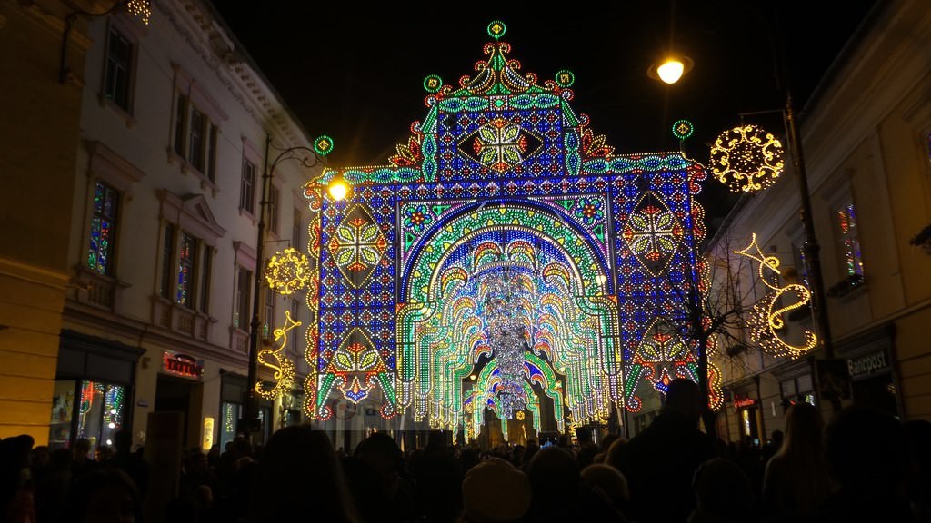 video foto spectaculos: sibiu, orașul luminilor - vezi deschiderea sibiu light&more!