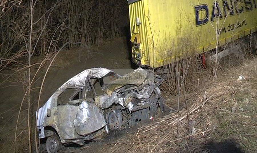 VIDEO FOTO Tragedie pe DN14. Un tânăr din Sibiu A ARS DE VIU și a murit carbonizat!