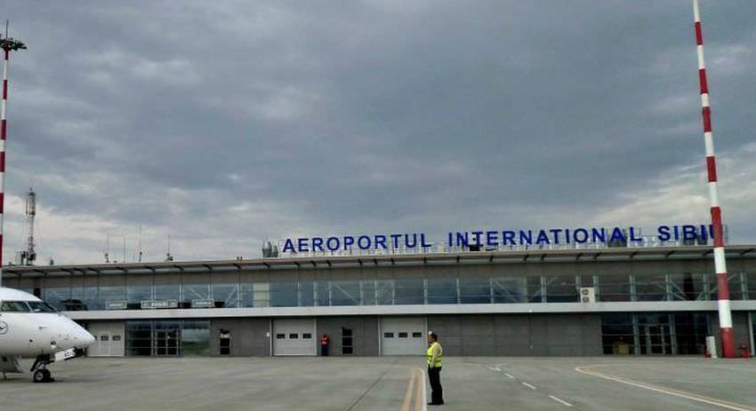 situație critică pe aeroportul din sibiu - zeci de oameni veniți din germania revoltați - amenințări cu poliția