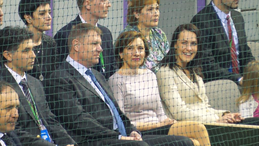 video foto carmen și klaus iohannis din nou la tenis în sala transilvania