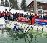 VIDEO FOTO Ambarcațiuni trăznite pe pârtie la Păltiniș la Slide and Freeze