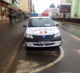 video foto - 20 de șmecheri cu mașini de poliție parcate neregulamentar în sibiu, în mai puțin de o lună