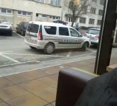 video foto - 20 de șmecheri cu mașini de poliție parcate neregulamentar în sibiu, în mai puțin de o lună