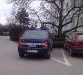 video foto - 20 de șmecheri cu mașini de poliție parcate neregulamentar în sibiu, în mai puțin de o lună