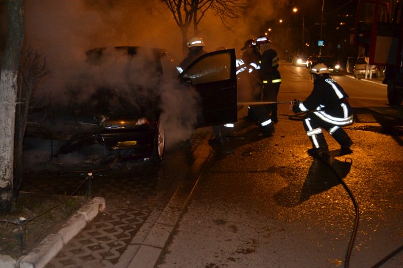 bmw în flăcări la sibiu! (foto)