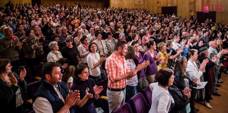 sărbătoare mare la teatru radu stanca din sibiu