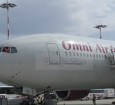 video și foto exclusiv din și cu boeing-ul 777 aterizat la sibiu. unde a mai zburat și câți ani are aeronava!