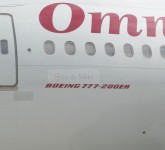 video și foto exclusiv din și cu boeing-ul 777 aterizat la sibiu. unde a mai zburat și câți ani are aeronava!