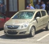 VIDEO – FOTO Pieton grav accidentat pe strada Vasile Aaron. Era pe trecerea de pietoni!