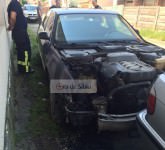 video foto mașină incendiată pe strada castorului la sibiu