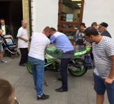 video foto teroare în centrul sibiului. un tânăr a intrat cu motorul în mijlocul spectatorilor de la un spectacol fits!