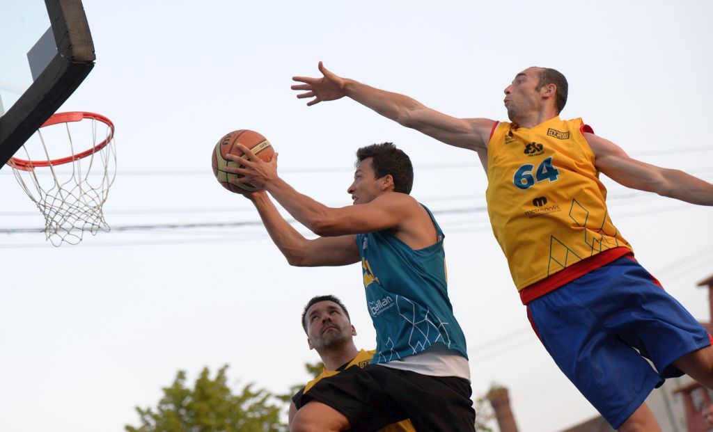 Peste două zile, Sibiul joacă Streetball. Iată programul turneului!