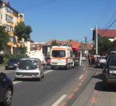 video - foto biciclist lovit de un autobuz în terezian. s-a solicitat ambulanța!