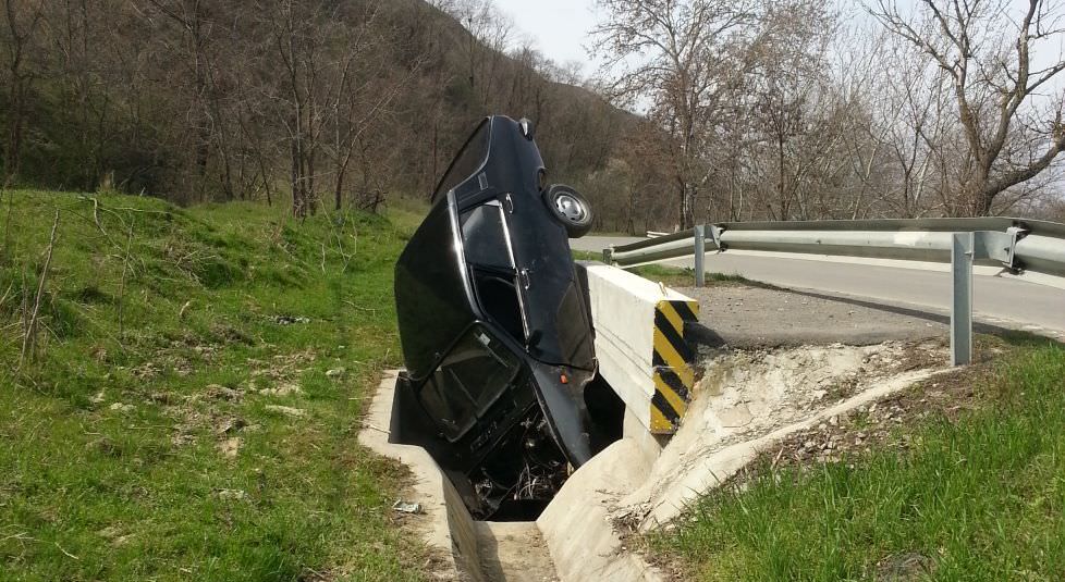 accident între mândra și slimnic. patru persoane rănite!