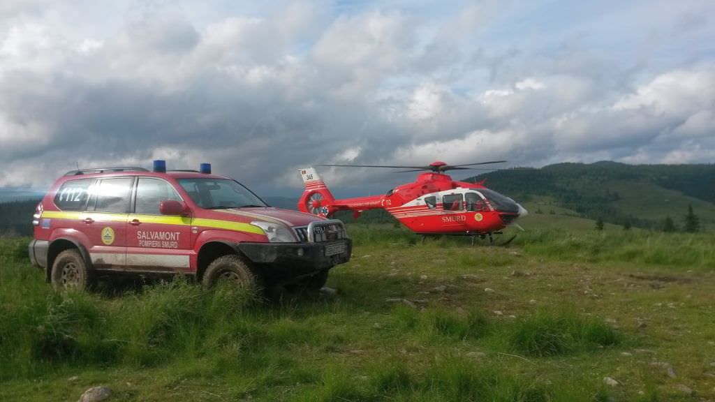 biciclist grav accidentat pe transfăgărășan. a fost luat de elicopterul smurd!