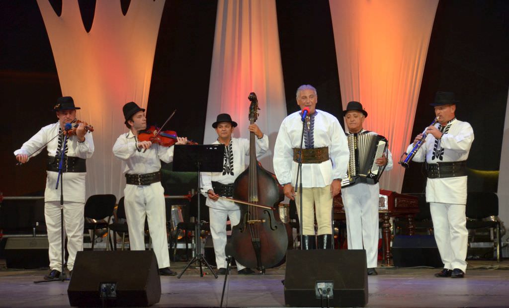 evenimente la final de festival „cântecele munților” sibiu 2015