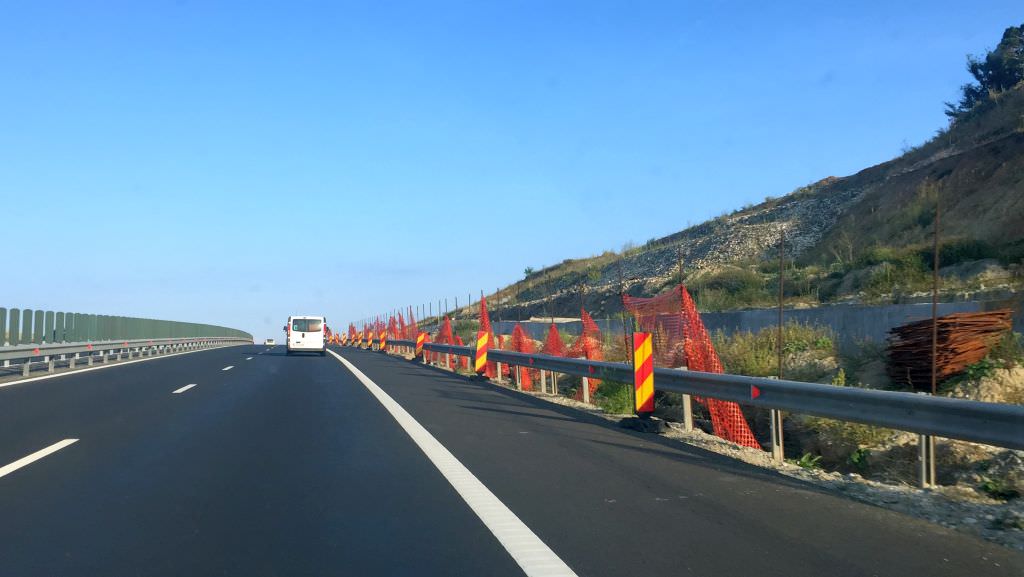 restricții pe autostrada sibiu – deva aproape toată ziua