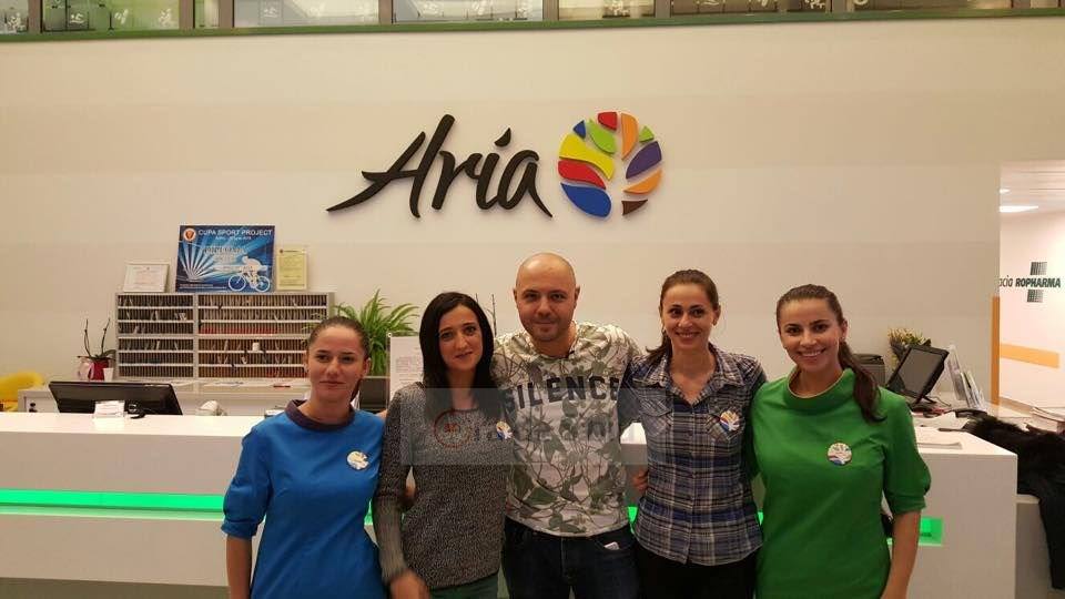 FOTO – Vedete la apă la Sibiu. Bianca Rus aruncată în piscină de Nea Mărin. Minodora și Mitoșeru au scăpat!