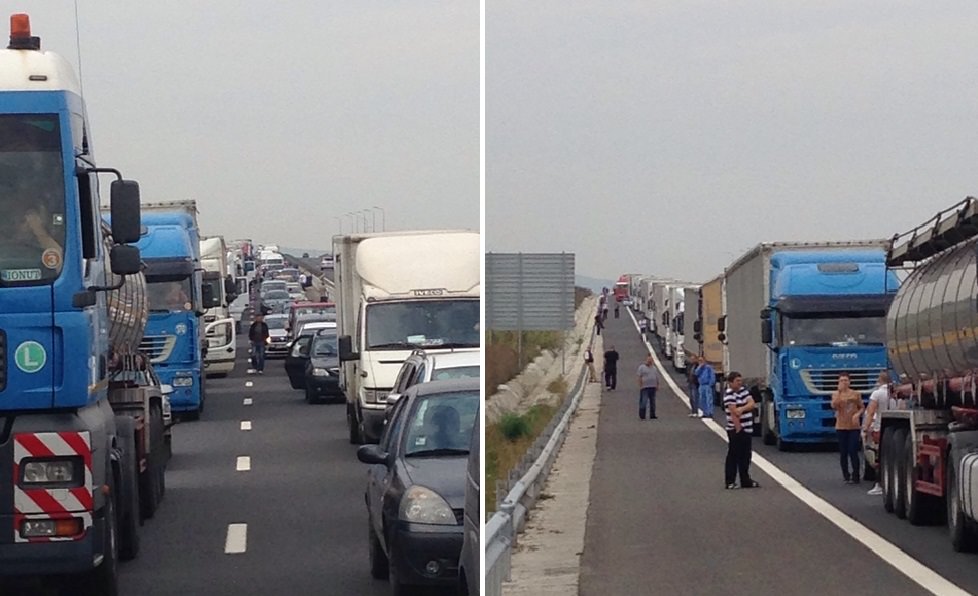 foto – dn1 și autostrada sebeș – cunța, paralizate de accidentul de la miercurea sibiului. șoferii au răbufnit!