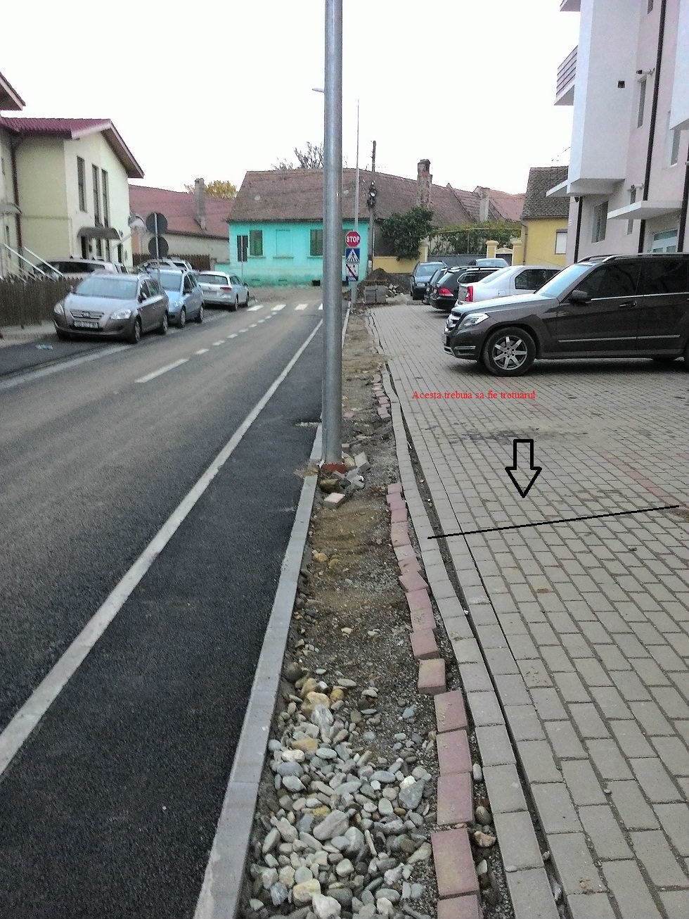 foto - lucrările de pe strada frunzei sau cum își bat joc constructorii pe bani publici. imagini revoltătoare!