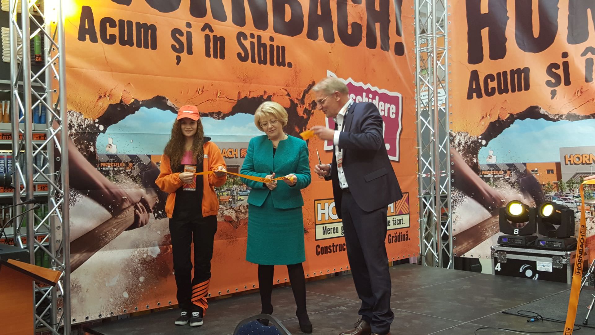 video foto hornbach deschide magazinul din sibiu. nemții se iau de prețurile dedeman! cum arată locația și ce puteți cumpăra!