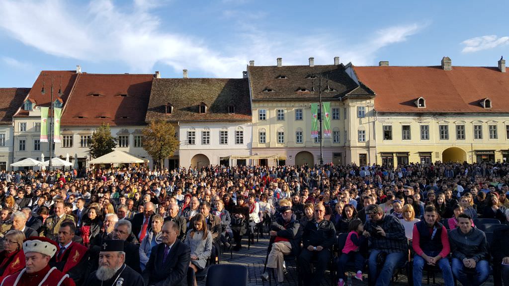 toamna studențească la sibiu - peste 2700 de ”boboci” ai ulbs își încep viața de studenți