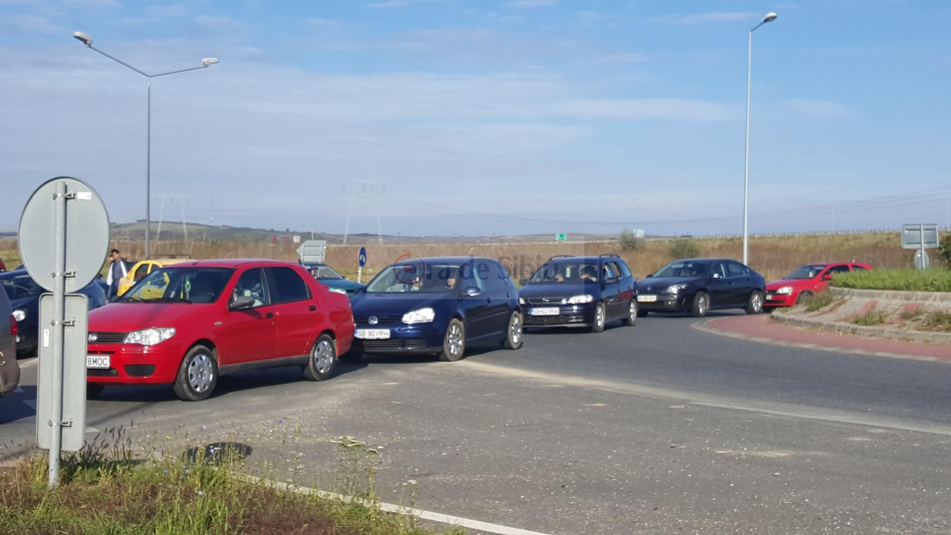 video foto trafic paralizat la intrarea în sibiu dinspre mediaș. se circulă bară la bară!