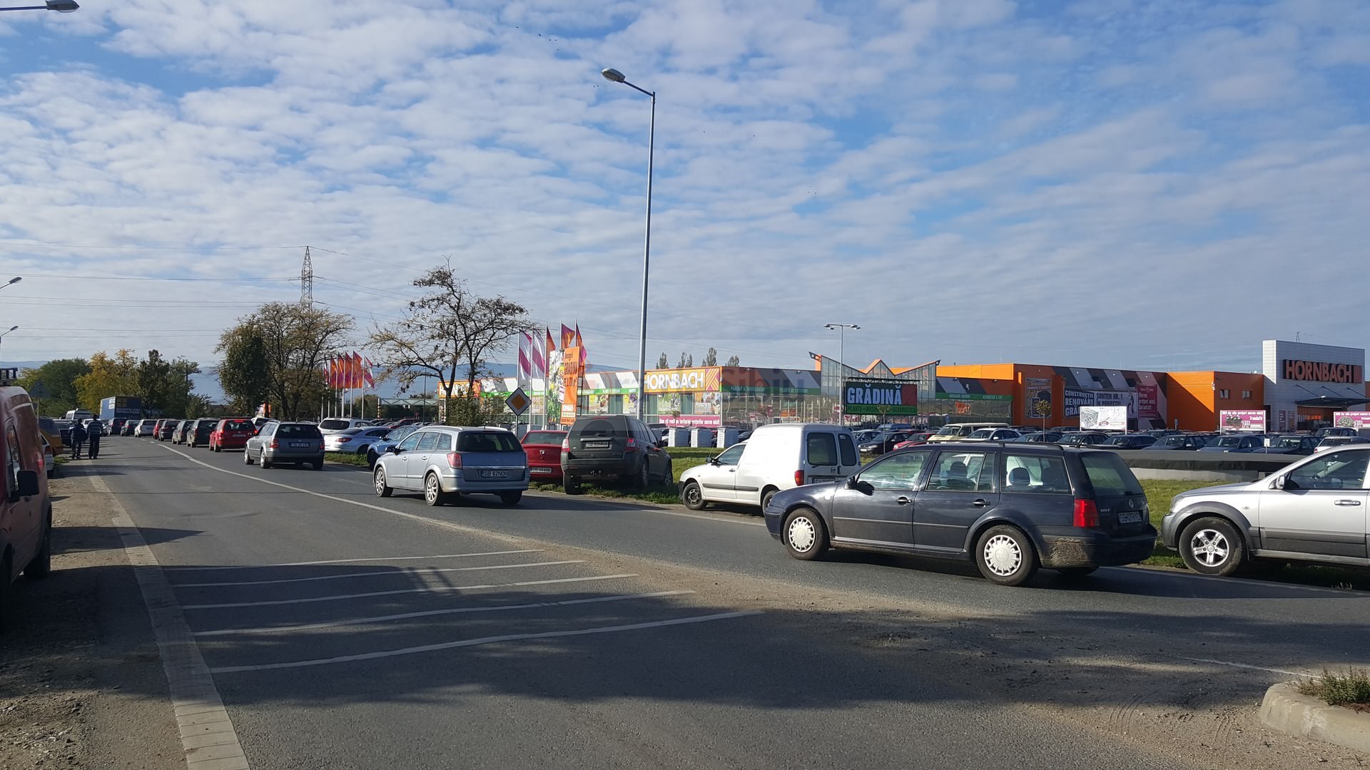 video foto trafic paralizat la intrarea în sibiu dinspre mediaș. se circulă bară la bară!