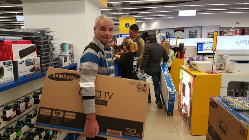 foto – catalogul flanco de black friday 2016. laptopuri de la 799 lei și reduceri fabuloase la led tv