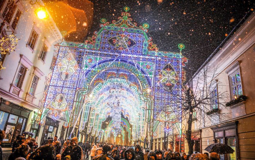 foto sibiul devine din nou magic. începe cea de a iii a editie sibiu lights and more!