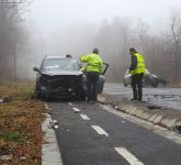 FOTO VIDEO Accident cumplit între Sibiu și Rășinari. Un șofer beat a intrat pe contrasens și s-a tamponat frontal cu o altă mașină