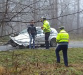 FOTO VIDEO Accident cumplit între Sibiu și Rășinari. Un șofer beat a intrat pe contrasens și s-a tamponat frontal cu o altă mașină