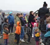 VIDEO FOTO – BUCURIE dăruită în prag de Sărbători pentru zeci de copii și familii nevoiașe din Sibiu. Ne-au răsplătit cu ZÂMBETE DE FERICIRE!