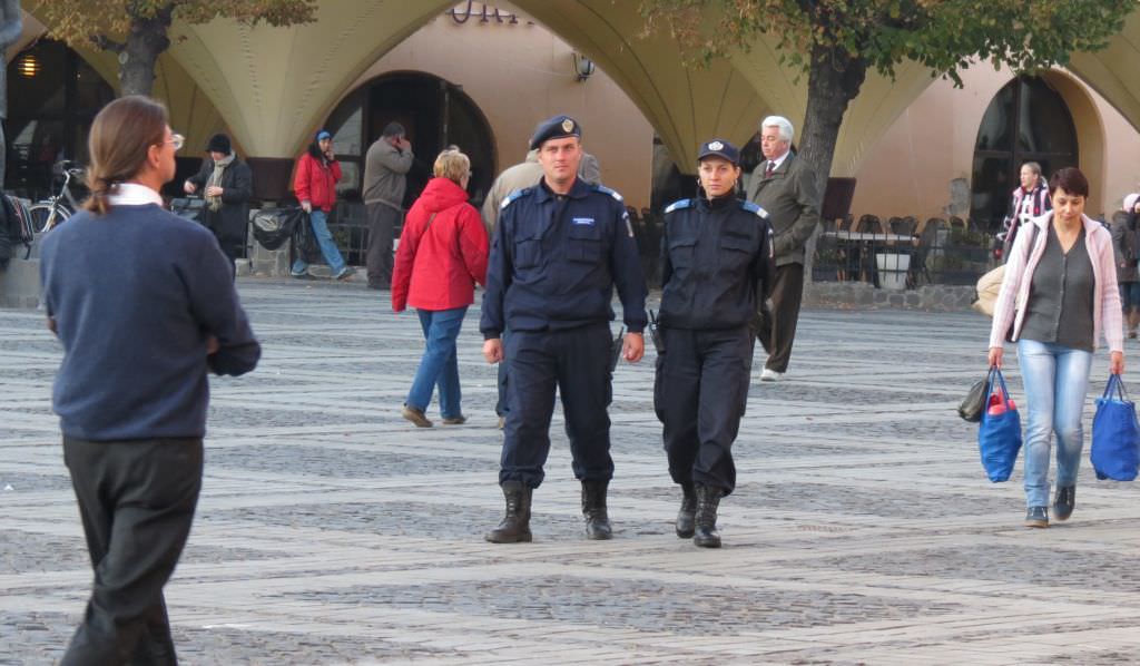 jandarmii ies în stradă în noaptea de anul nou la sibiu