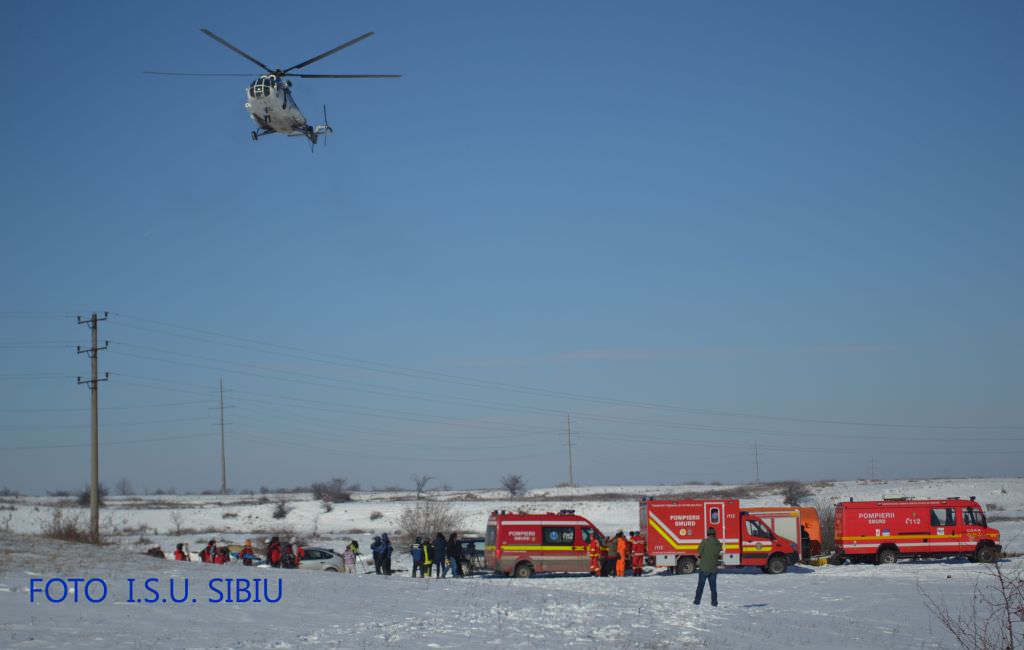 foto video – evacuarea de la bâlea lac, cu elicopterele, o premieră pentru românia. telecabina încă inactivă!