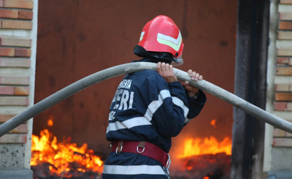 pompierii au stabilit cauza incendiului la camionul de pe autostrada sibiu - sălişte