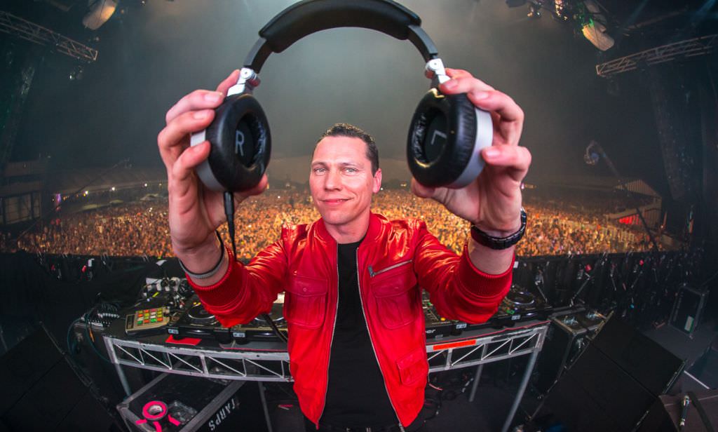 tiesto, primul nume mare anunțat pentru untold 2016