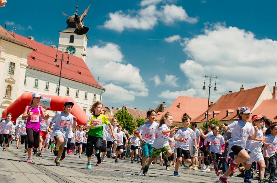 șapte copii din centrele de plasament aleargă pentru cauza lor la semimaratonul de la sibiu